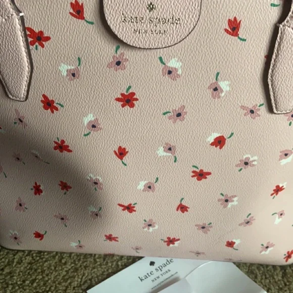 Kate Spade - Picture 4 of 6